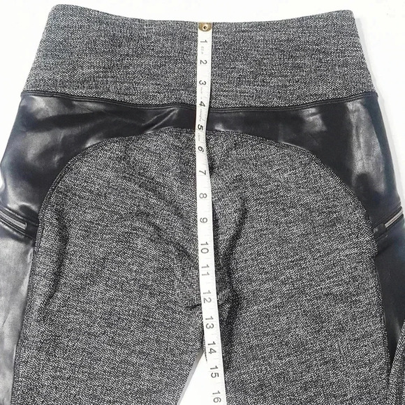 Athleta Heathered& Black Full  Legging Sz Small. - Picture 2 of 7